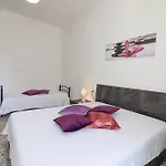 Giorgia Vacation Apartment *