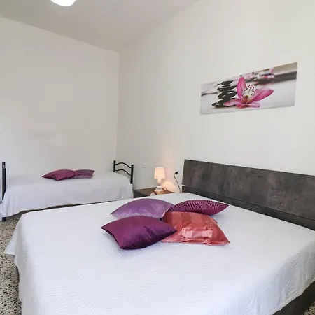 Giorgia Vacation Apartment *